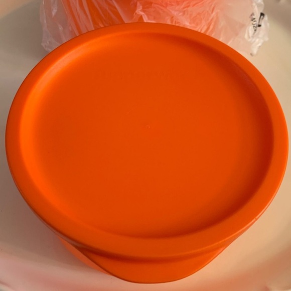 Tupperware Medium Go Round Containers - Picture 4 of 5